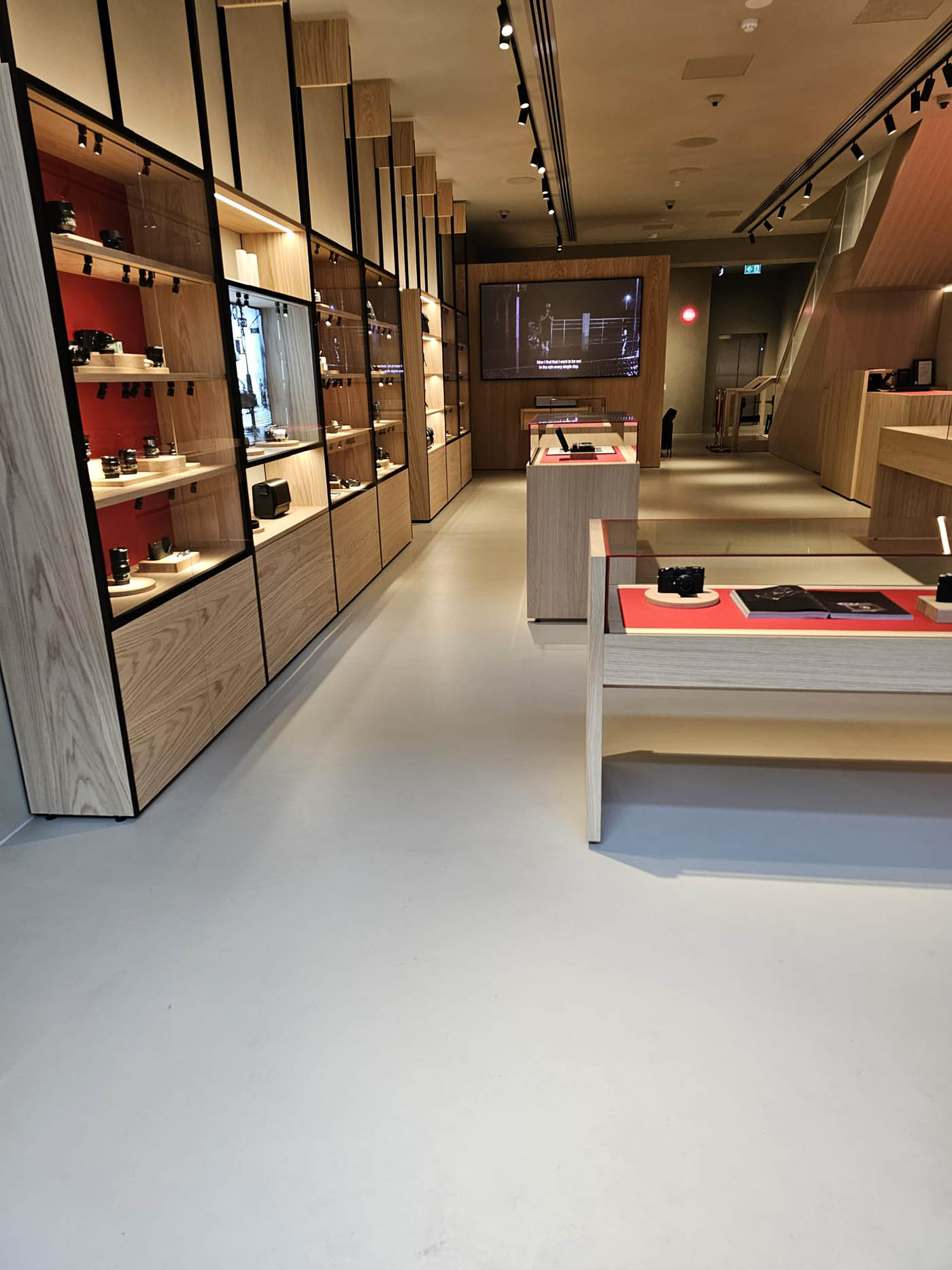 Leica Store